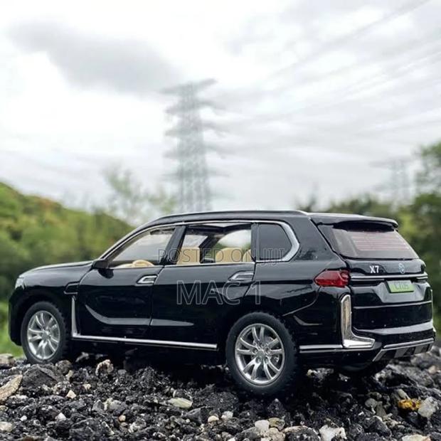 BMW Model Diecast Remote Controlled Toy Car - thumbnail 4