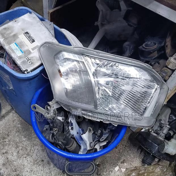 Succeed/Probox Headlights - main view