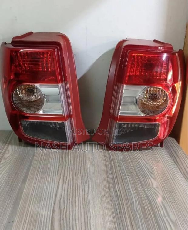 Toyota Ist 2010 Tailiights