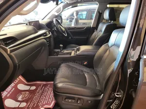 Lexus LX 2018 Black
