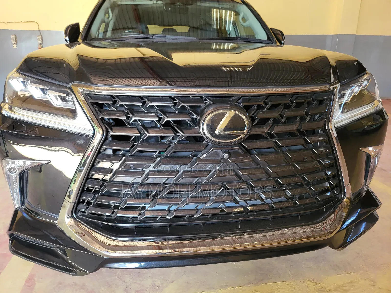 Lexus LX 2018 Black