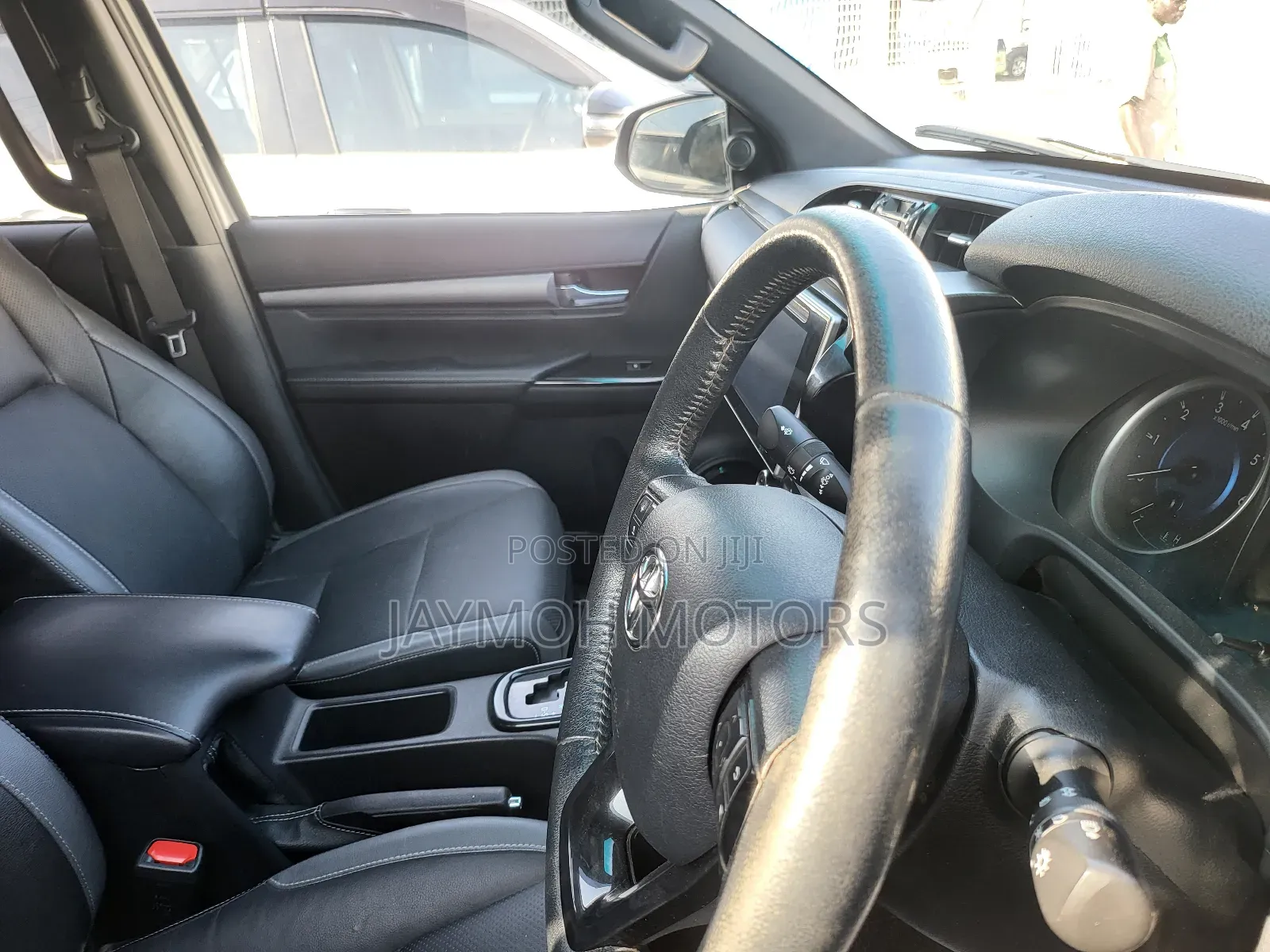 Toyota Hilux 2019 Silver
