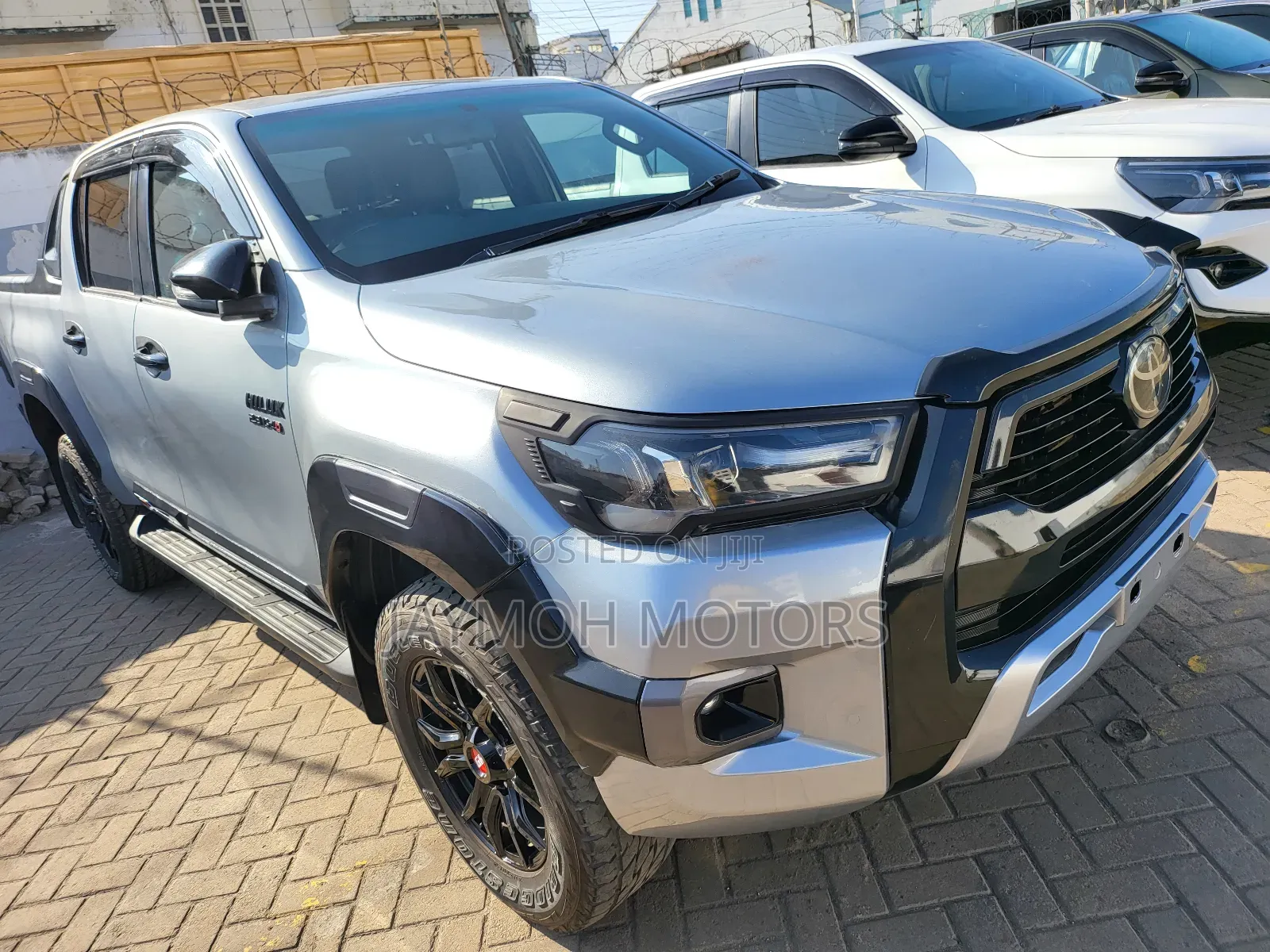 Toyota Hilux 2019 Silver