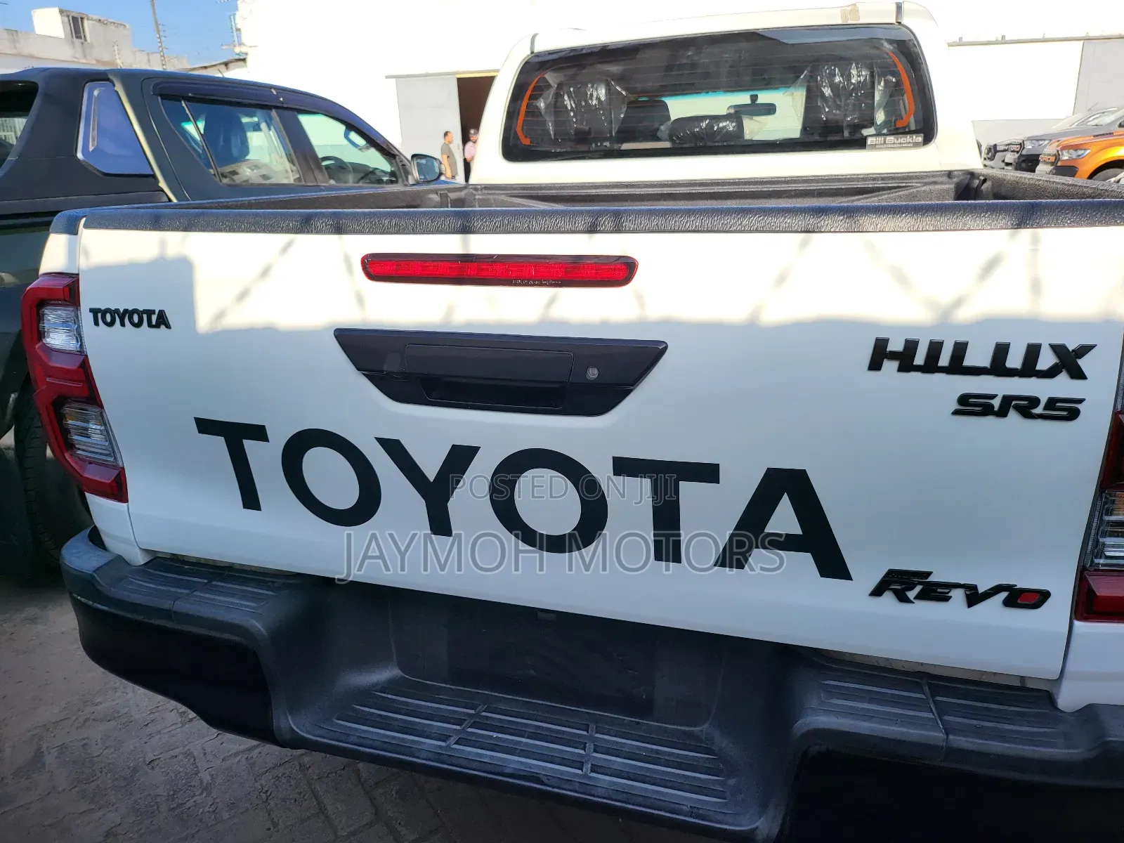 Toyota Hilux 2019 Silver