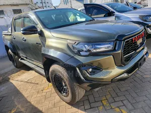 Toyota Hilux 2019 Green