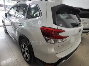 Subaru Forester 2019 White