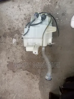 Toyota Vanguard Washer Bottle at Ksh.8000
