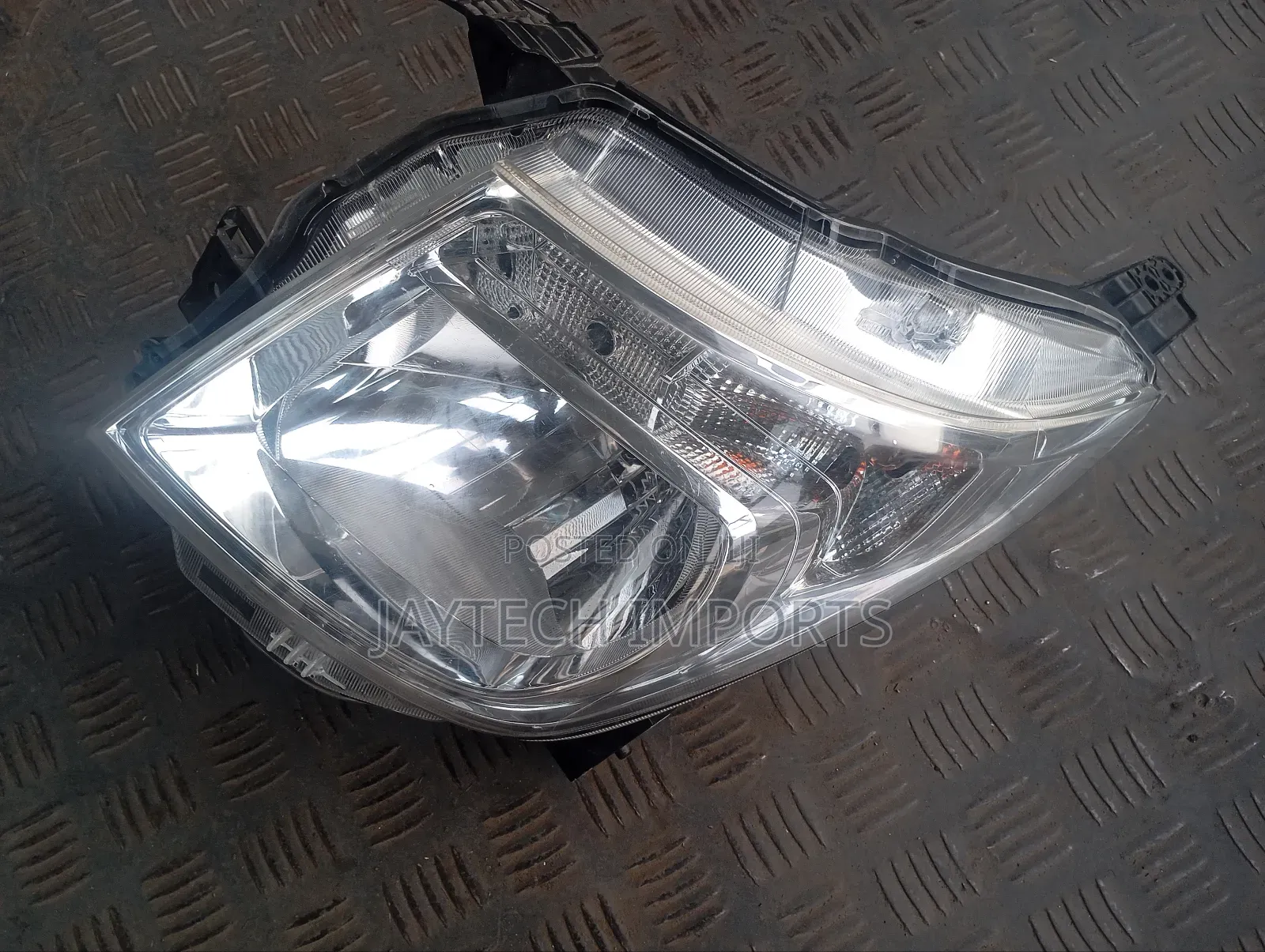 Wagon R Headlight LHS