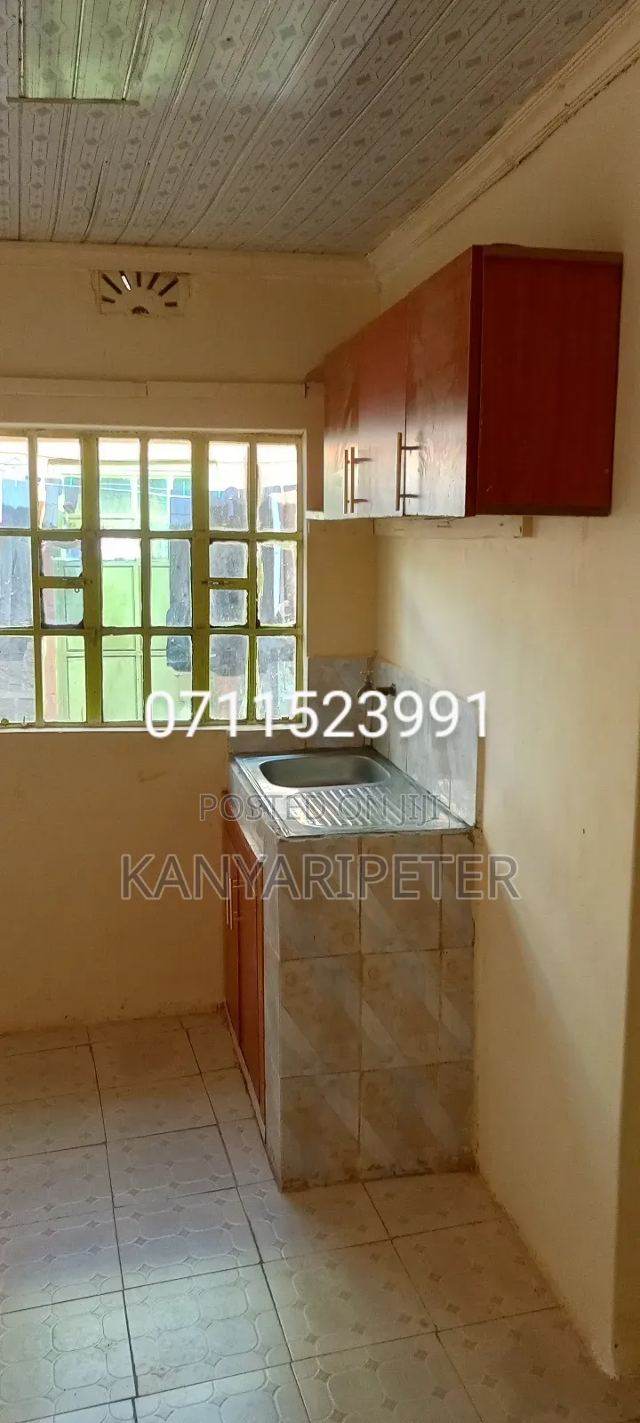 1bdrm Bedsitter in Nyeri Polytechnic/, Rware for rent