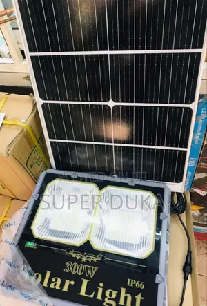 300w Solar Floodlight. Auto on Off 6 to 6.Best Quality