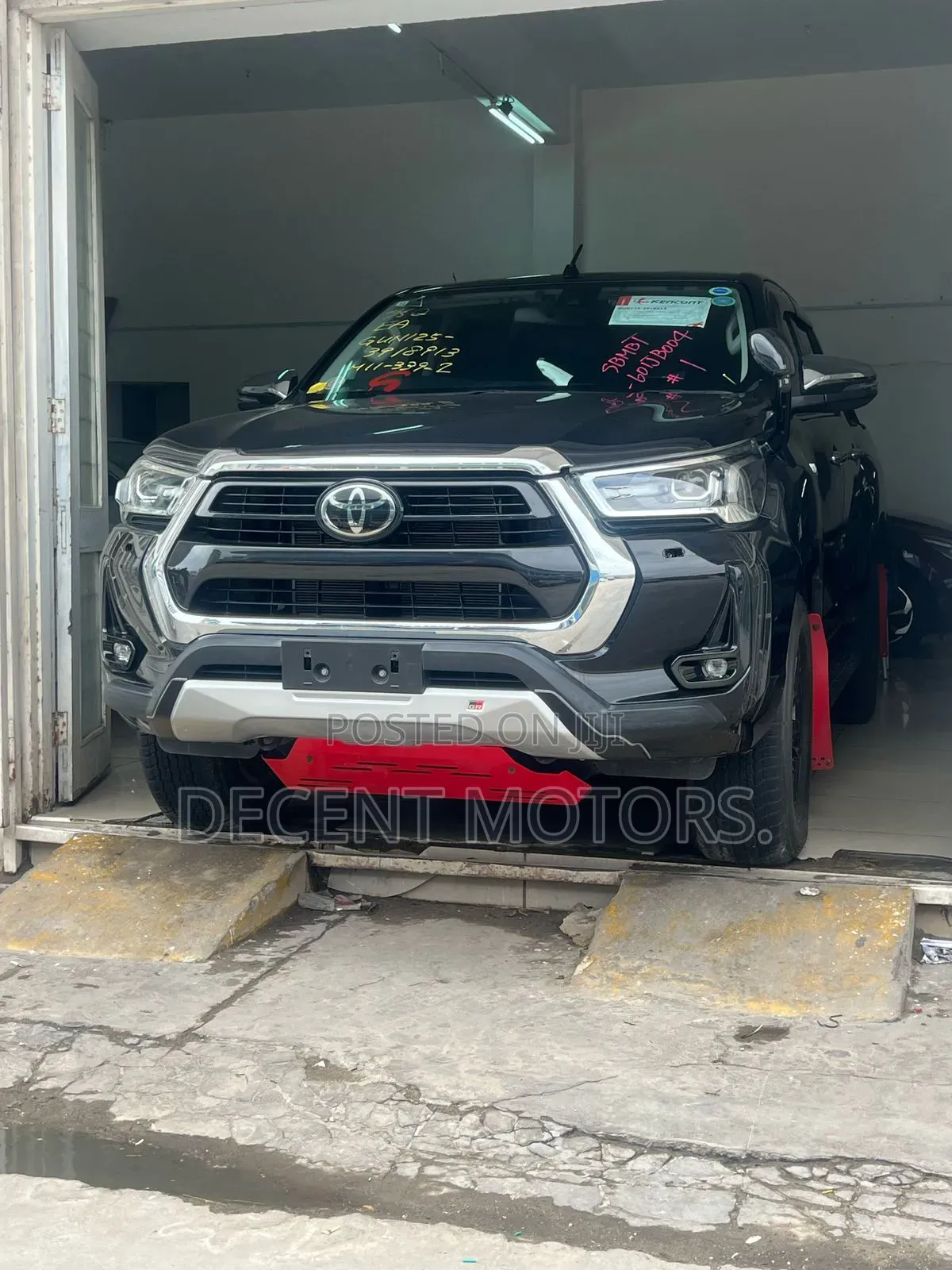 Toyota Hilux 2020 Black