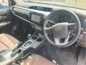 Toyota Hilux 2020 Black