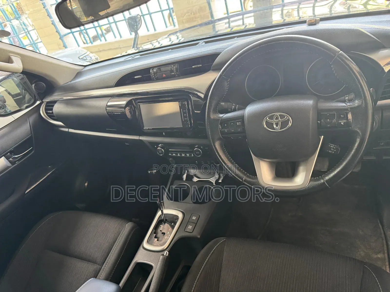 Toyota Hilux Revo Double Cab Deisel 2.4 RWD 2018 Black