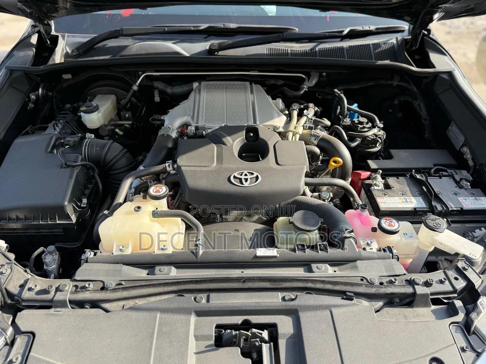 Toyota Hilux Revo Double Cab Deisel 2.4 RWD 2018 Black