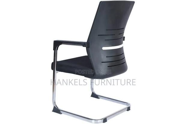 Cantilever Office Visitor's Seat - thumbnail 3