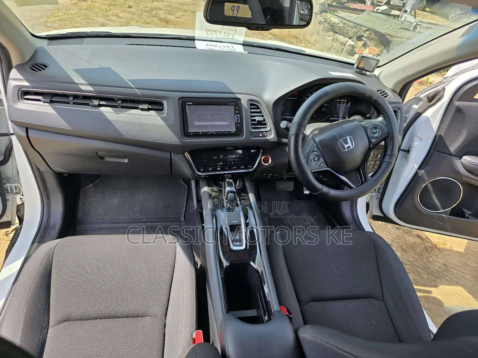 Honda Vezel 1.5 Hybrid 2WD 2018 White