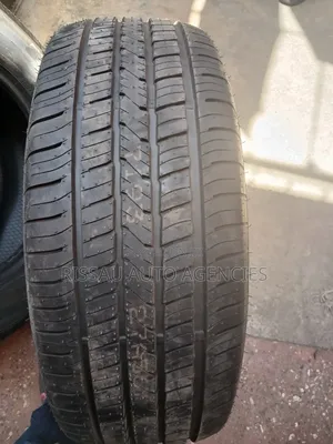 285/60 R 18 Dunlop Tyres Made in Japan