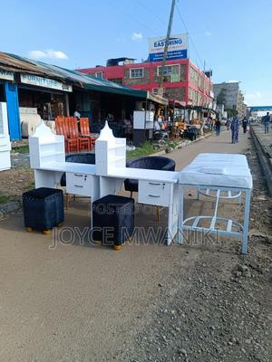 2 Manicure Sets And A Massage Bed, Black And White..... - thumbnail 2