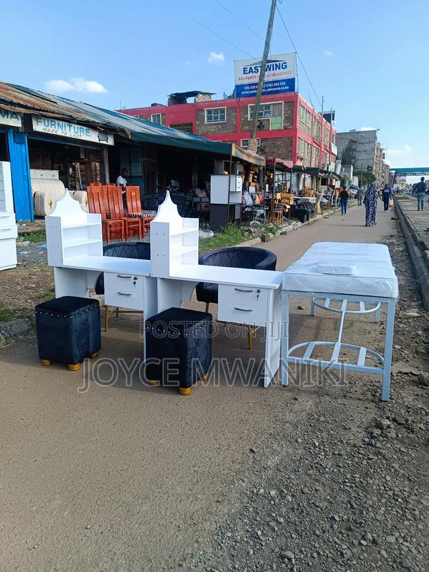 2 Manicure Sets And A Massage Bed, Black And White..... - main view