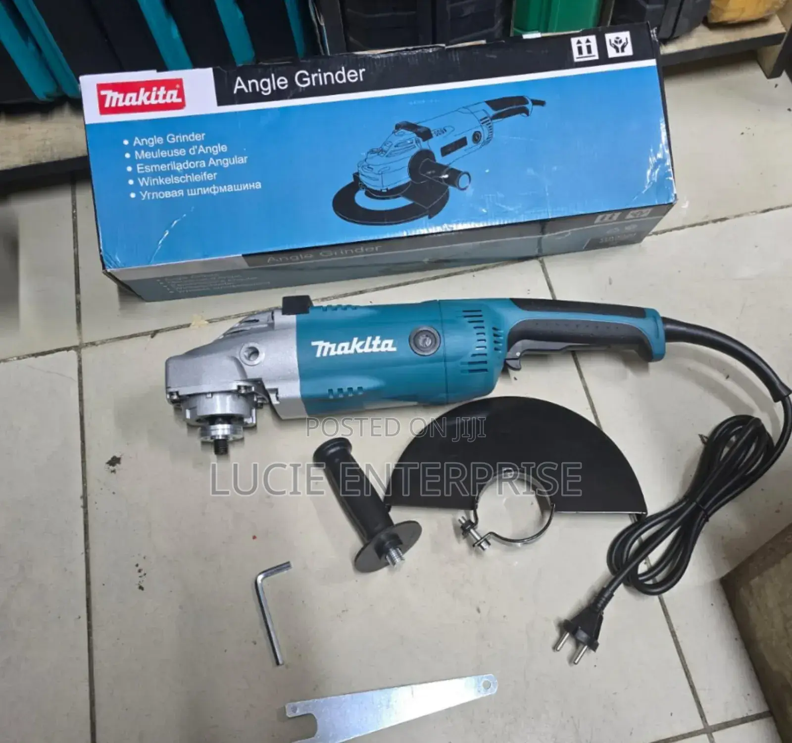 Makita Angle Grinder 9inch