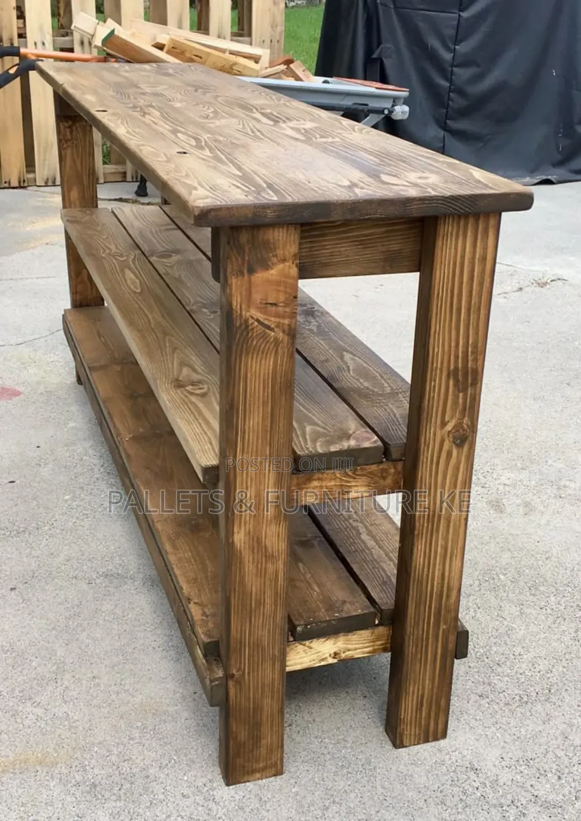 Rustic Pallet Kitchen Table