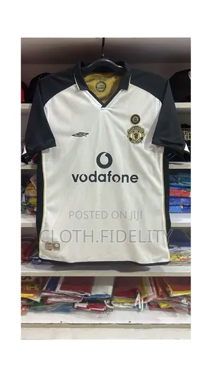 Vodafone Retro Jersey Manchester United