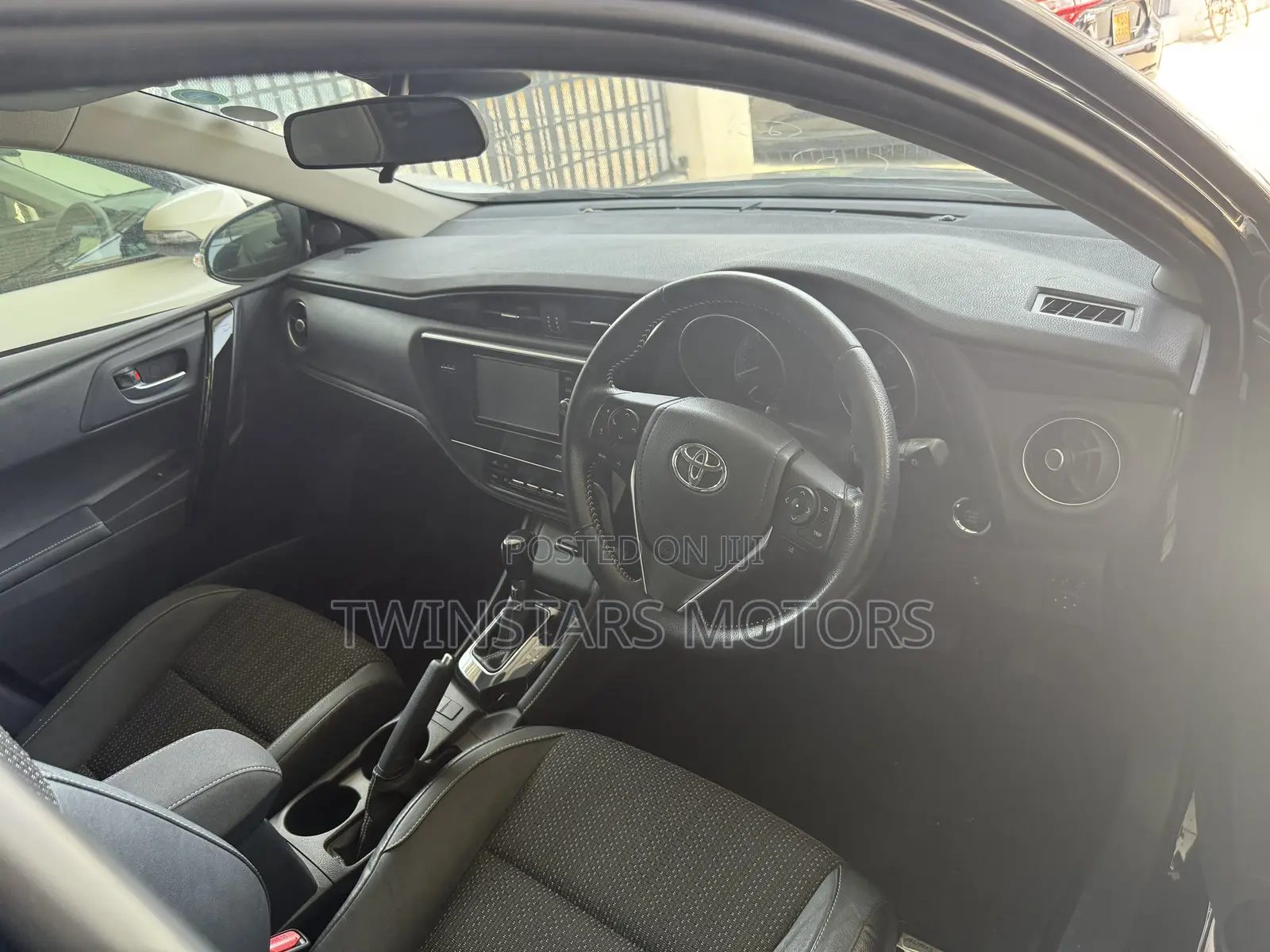 Toyota Auris 2018 Black