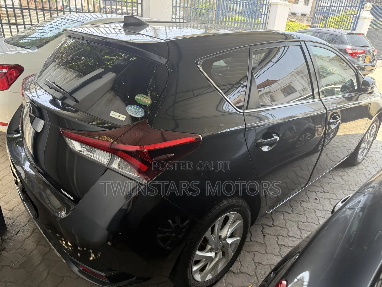 Toyota Auris 2018 Black