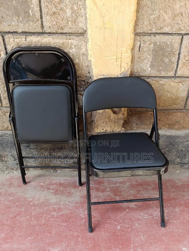 Black Foldable Chair - thumbnail 2