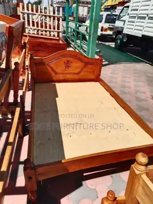 Wooden 4by6 Bed Available for Sale