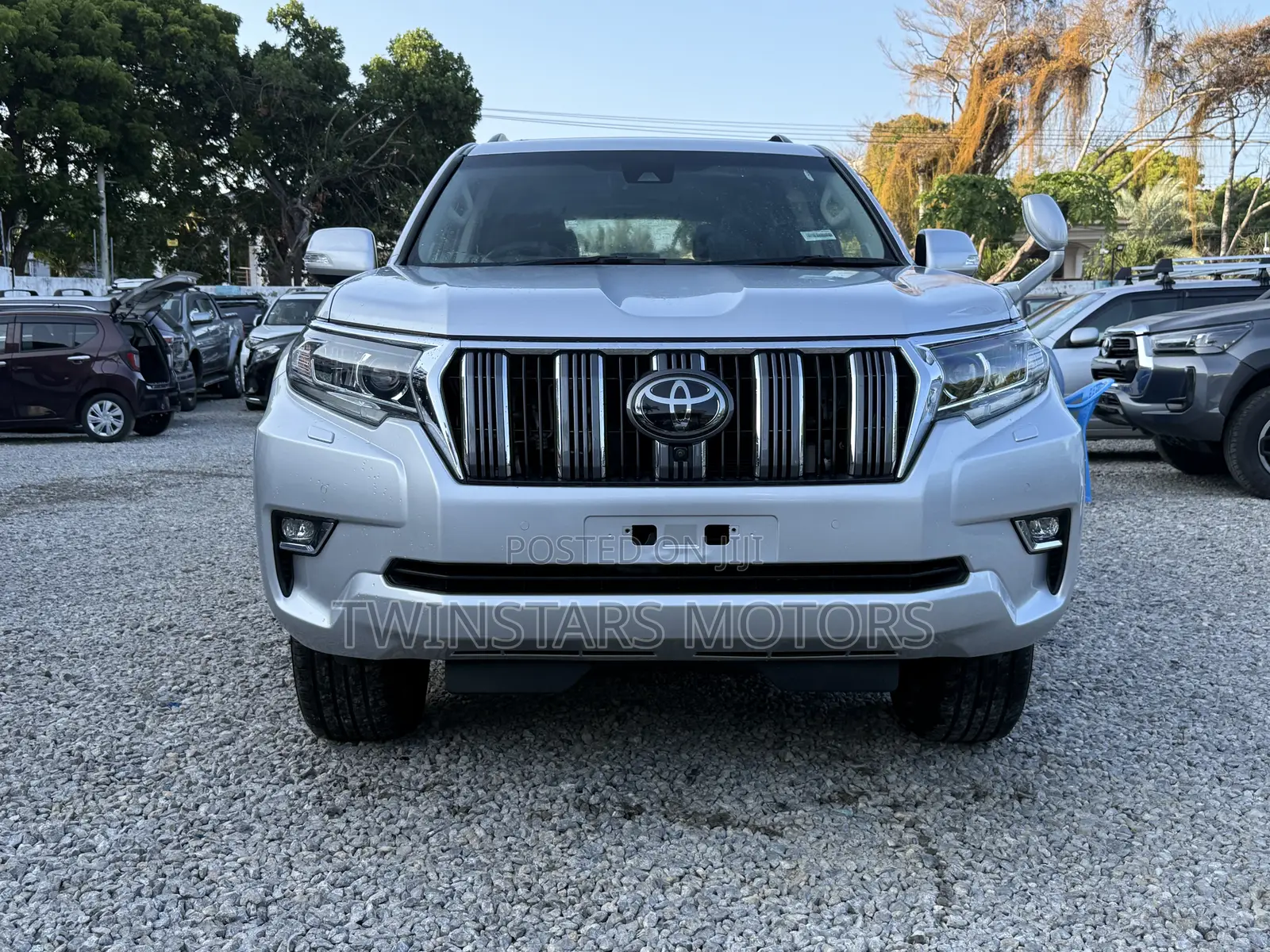 Toyota Land Cruiser Prado 2.8 2018 Silver
