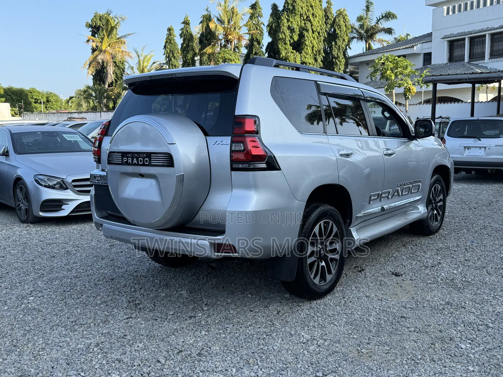 Toyota Land Cruiser Prado 2.8 2018 Silver