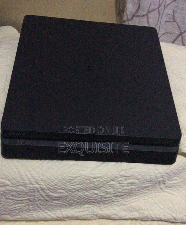 Playstation 4 Slim [Guaranteed Top Quality] - thumbnail 3