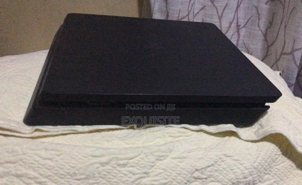 Playstation 4 Slim [Guaranteed Top Quality] - thumbnail 5