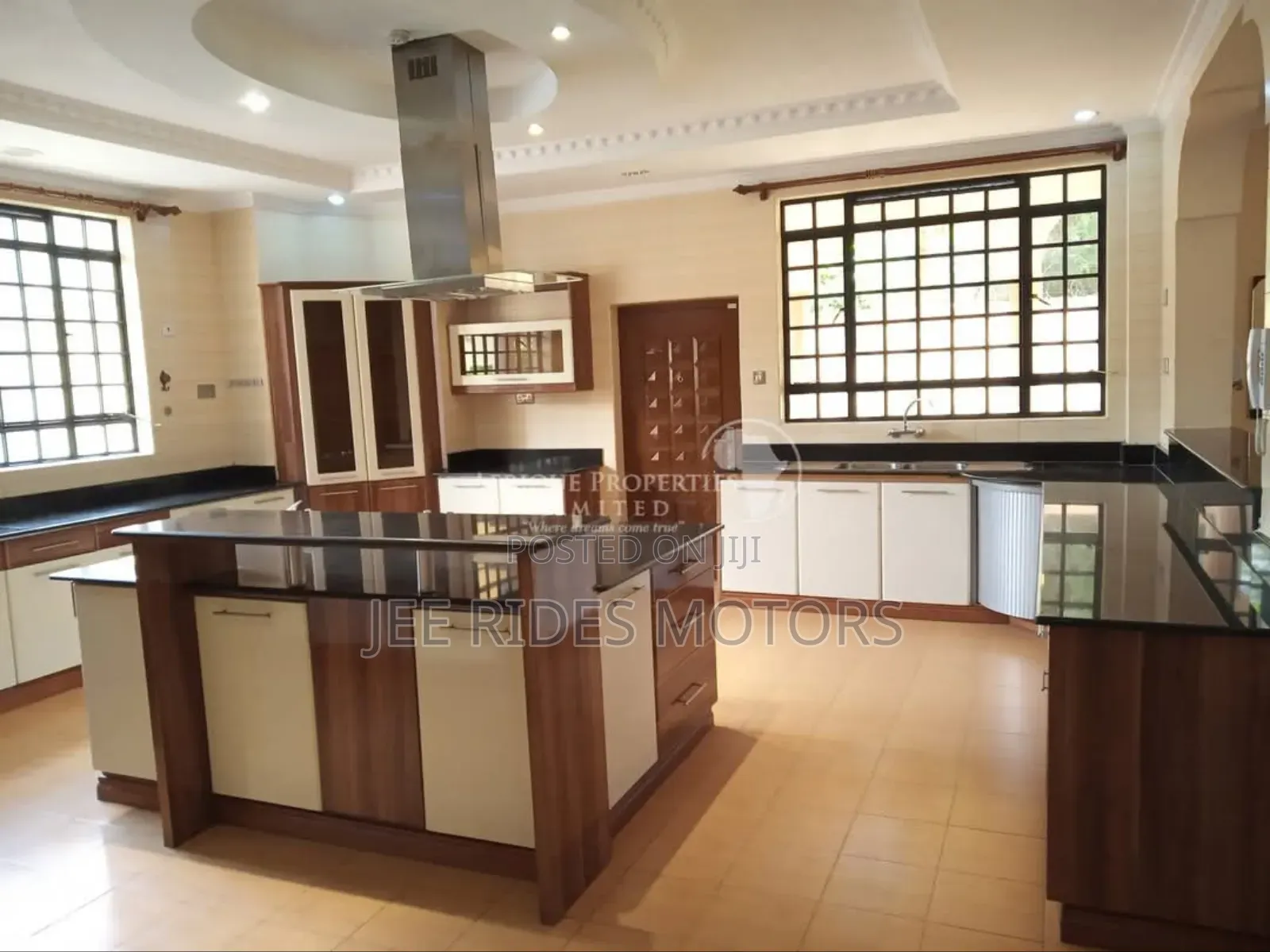Furnished 5bdrm Maisonette in Runda, Nairobi Central for sale