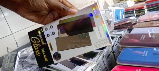 Galaxy S10 Privacy Screen Protector Tempered Glass - thumbnail 4