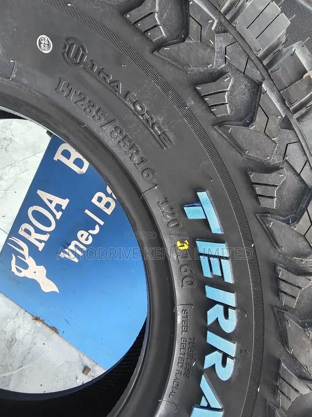 235/85r16 Ultraforce R/T Tyre - thumbnail 4