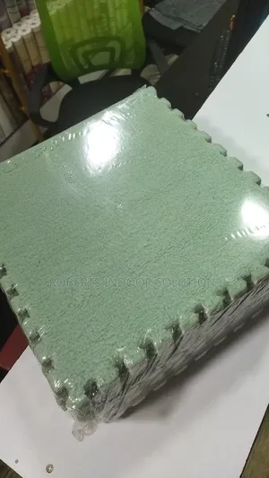 Green Interlocking Mats