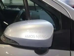 Vitz 2012 - 18sidemirror