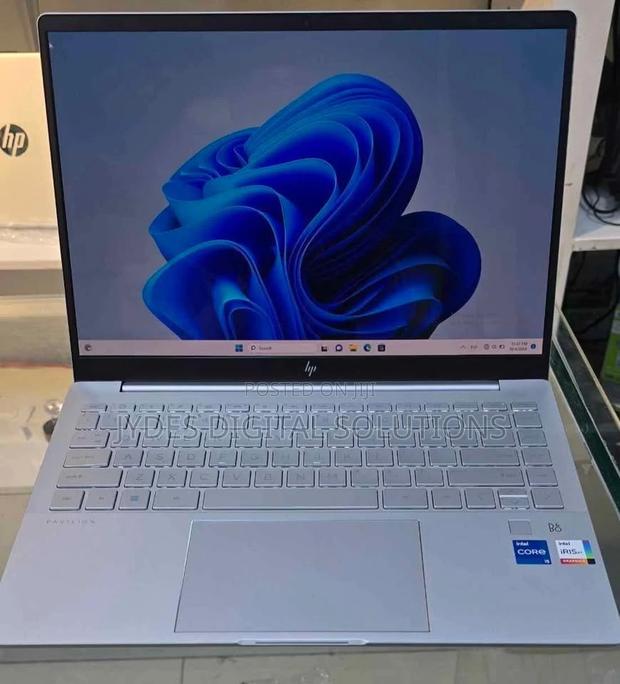 Laptop HP 16GB Intel Core I7 SSD 512GB - main view