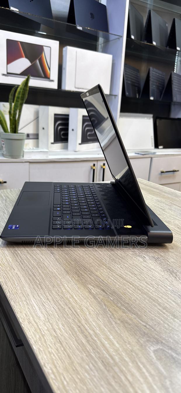 Laptop Dell Alienware M16 R1 32GB Intel Core I9 SSD 1T - thumbnail 4