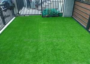 Lush Green Artificial Grass Carpet - thumbnail 2