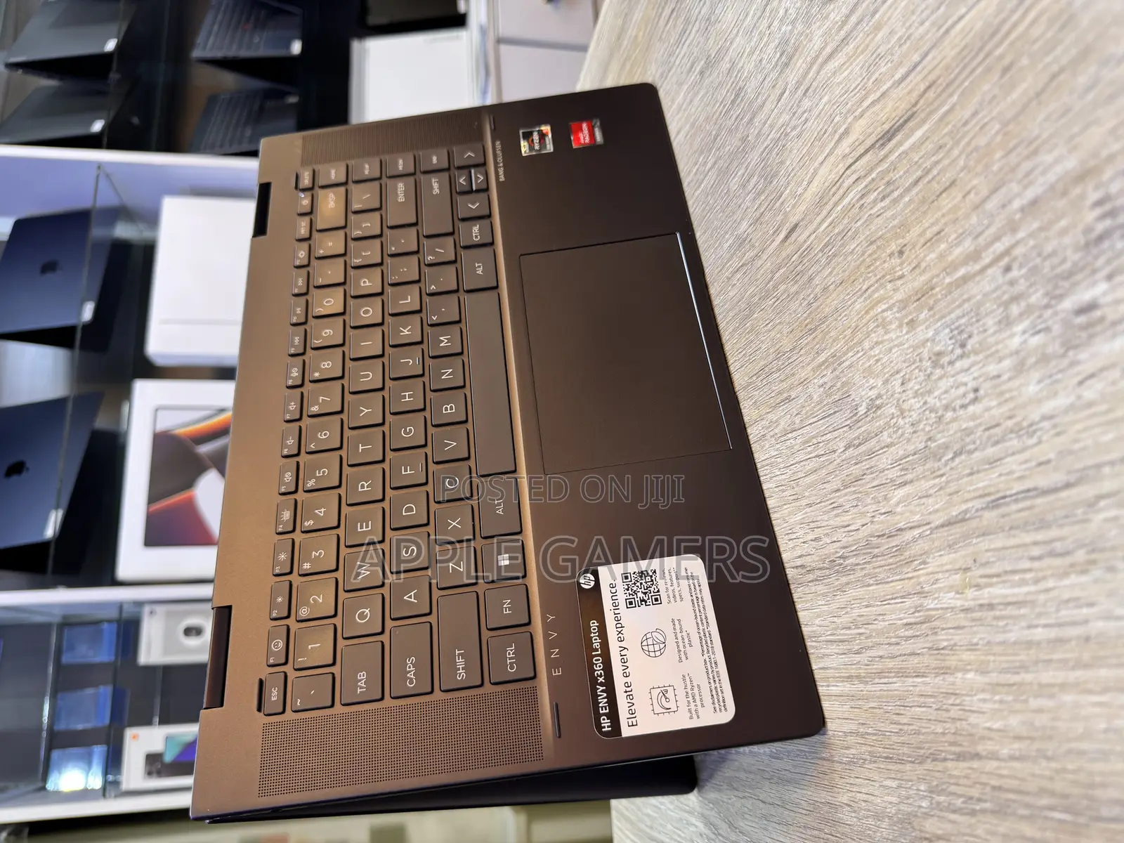 Laptop HP Envy 15 8GB AMD Ryzen 5 SSD 256GB
