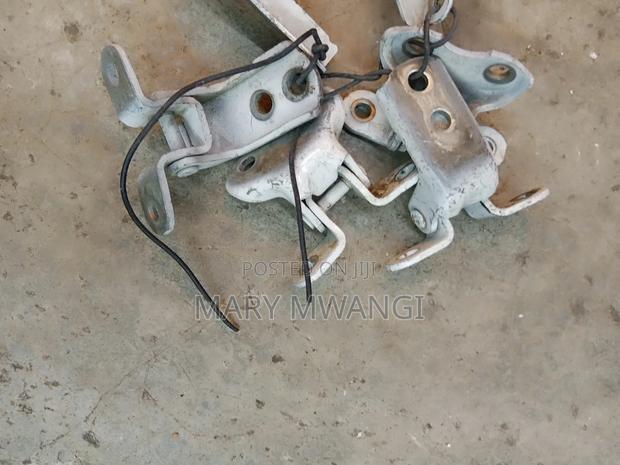 Ex Japan Prado 150 Door Hinges. - main view