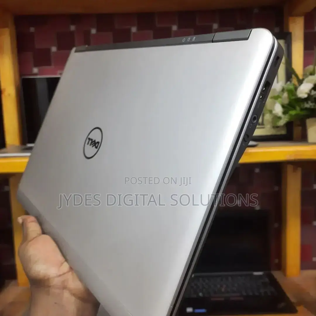 Laptop Dell Latitude 7440 8GB Intel Core I5 SSD 256GB