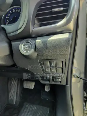 Toyota Hilux 2019 Silver