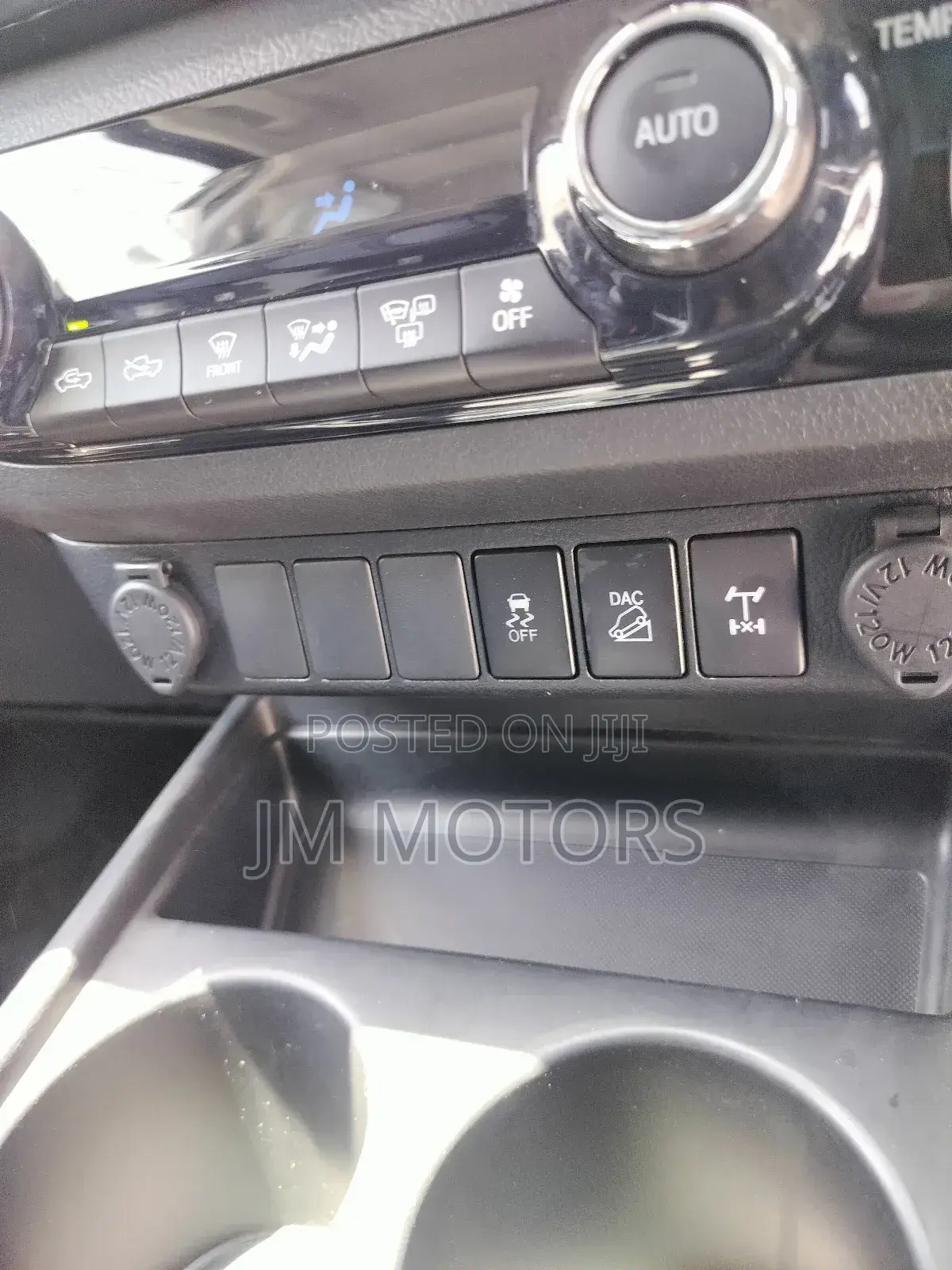 Toyota Hilux 2019 Silver