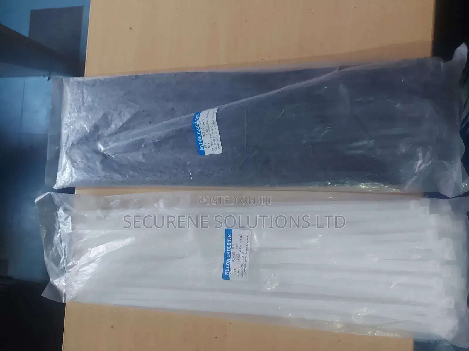 Nylon Cable Tie", 450mm in Length.