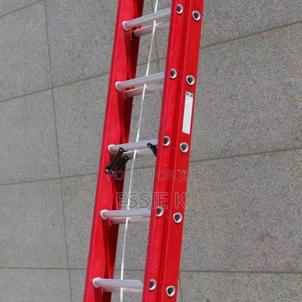 2 Y 12 Extension Ladder - main view