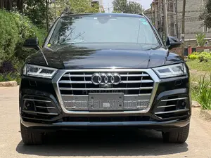 Audi Q5 2018 Black